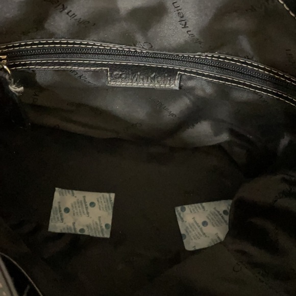 CALVIN KLEIN Black Leather Tassel Bag Light Pebble EUC - Picture 9 of 11